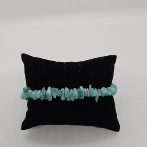 light blue stone chip stretch bracelet
